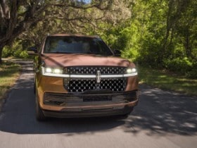 2025 Lincoln Navigator Black Label Exterior Sunrise Copper
